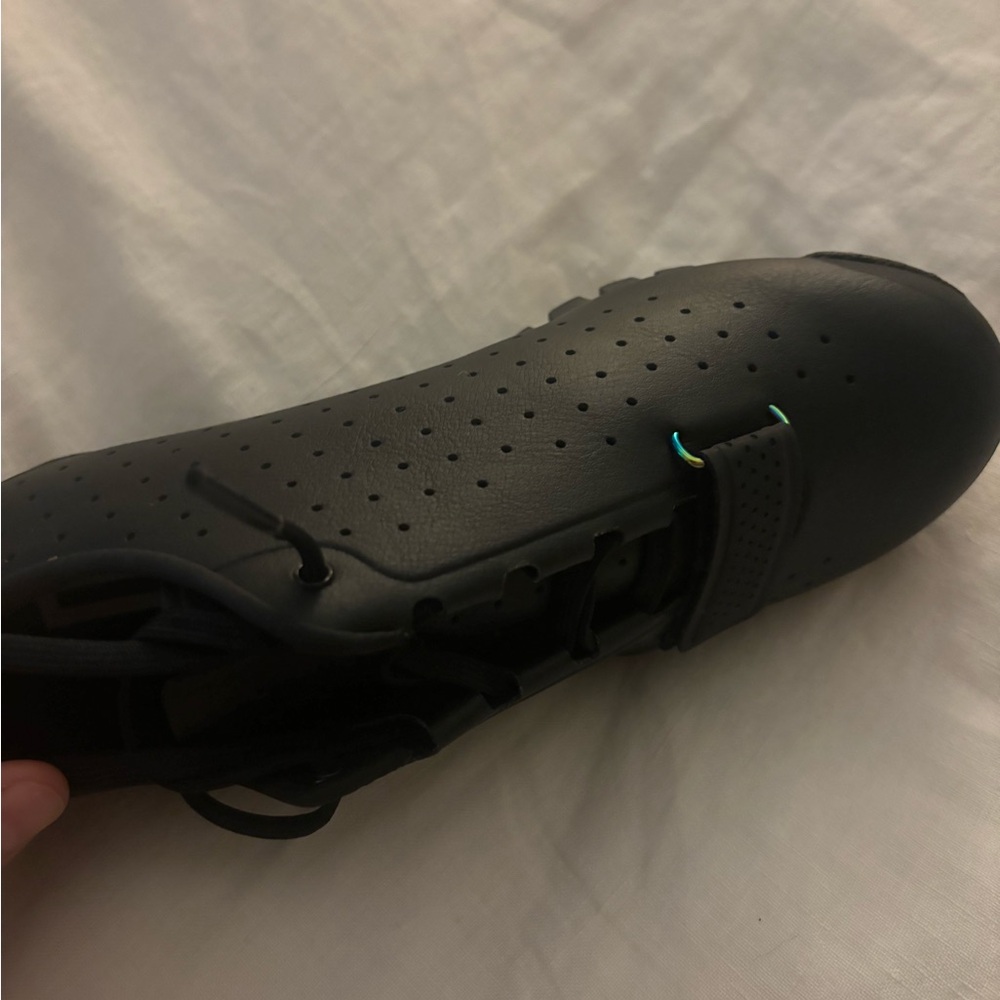 Brand new lightweight cycling shoe (no cleats included)